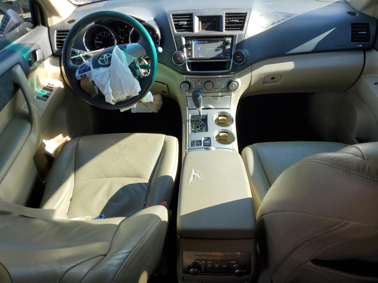 2013 Toyota Highlander - Image 8