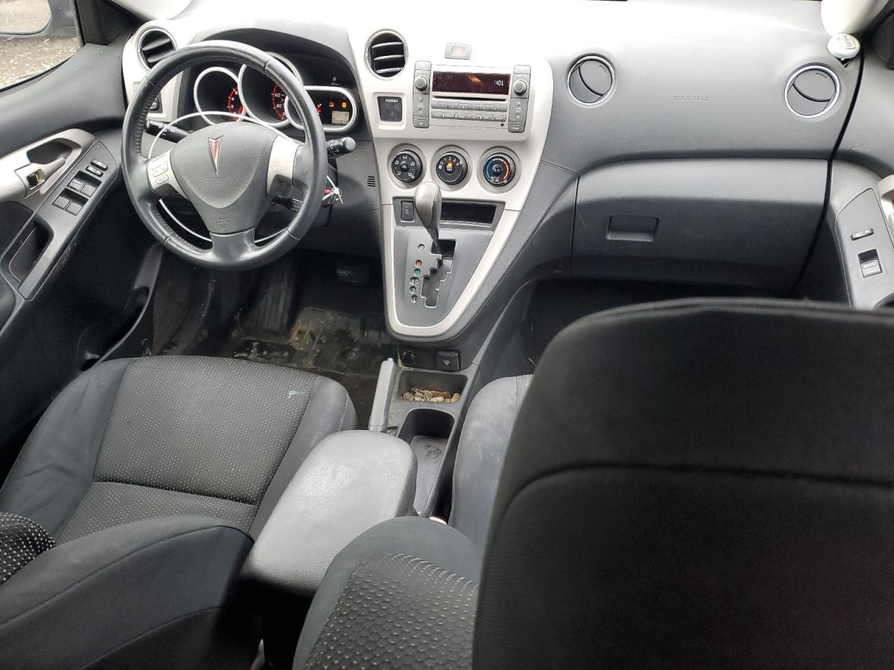 2009 Pontiac Vibe - Image 8