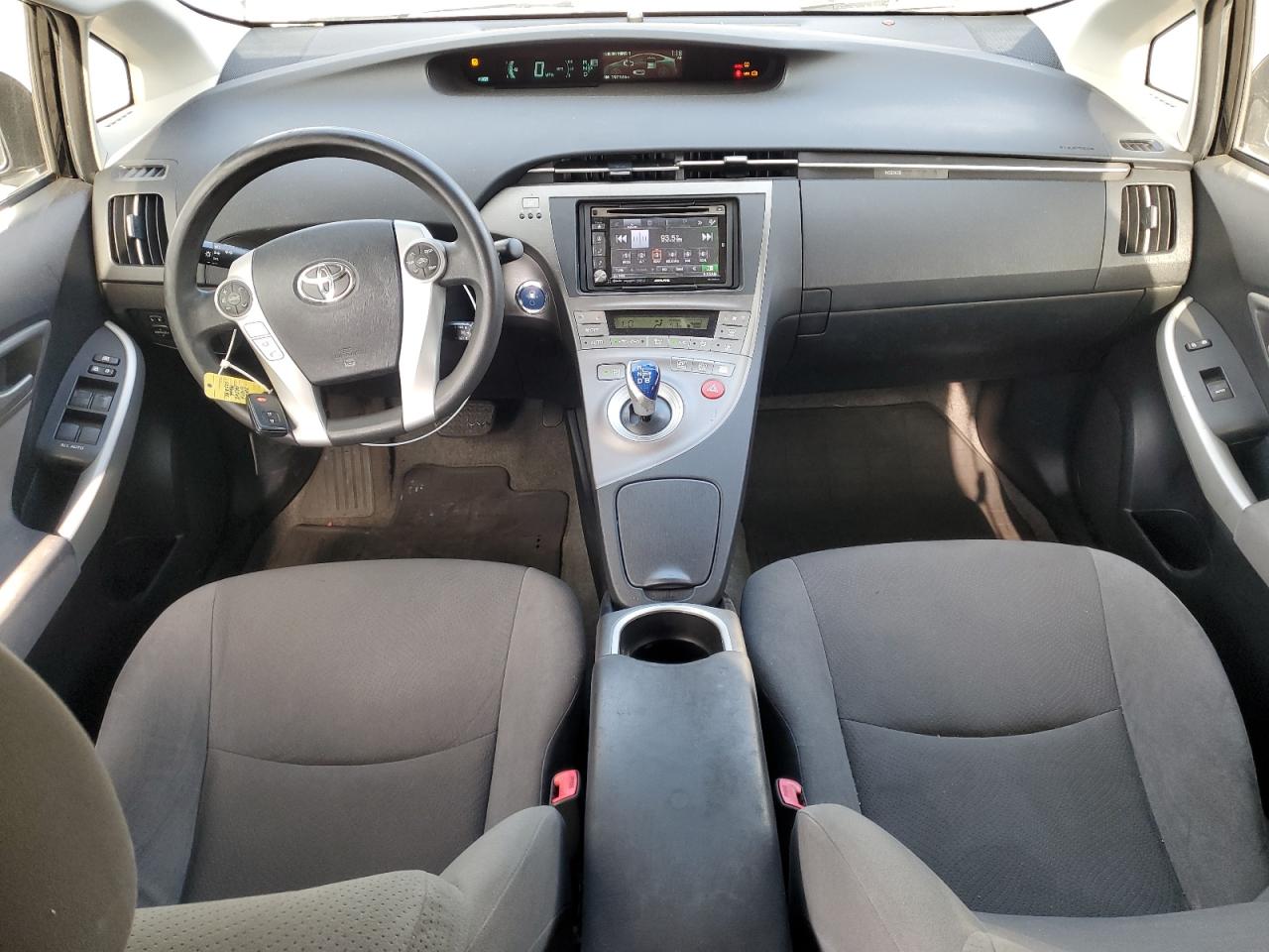 2012 Toyota Prius - Image 8