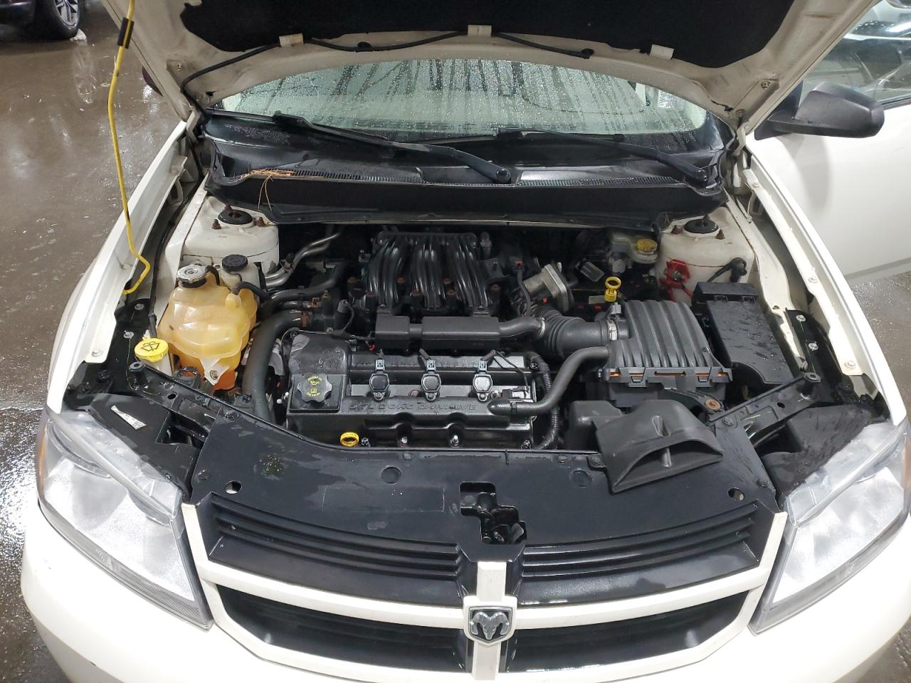 2008 Dodge Avenger - Image 11