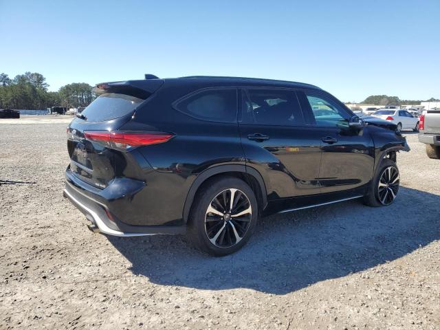  TOYOTA HIGHLANDER 2022 Czarny