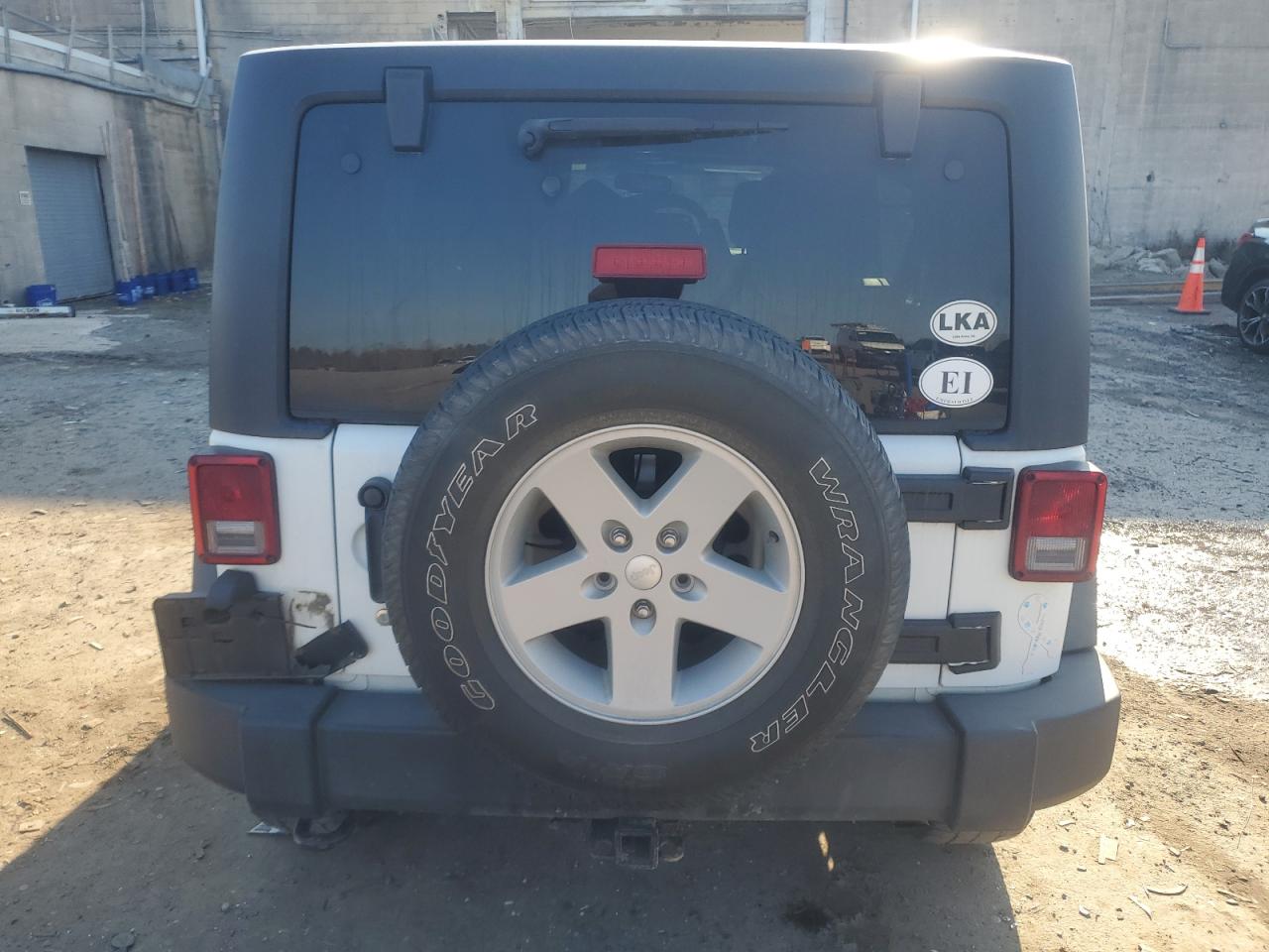 2014 Jeep Wrangler - Image 6