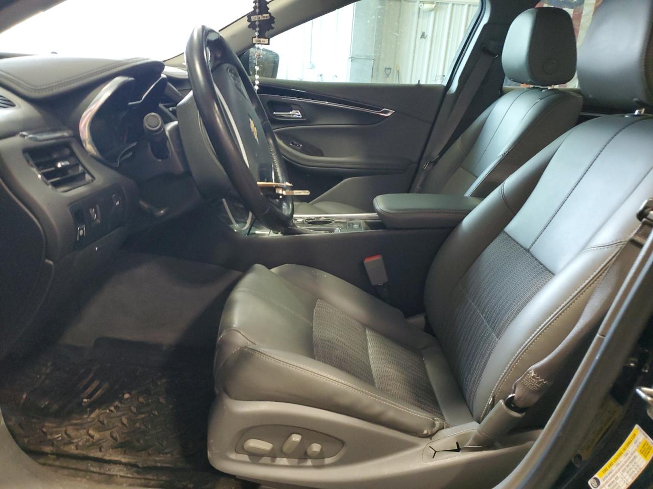 2015 Chevrolet Impala - Image 7