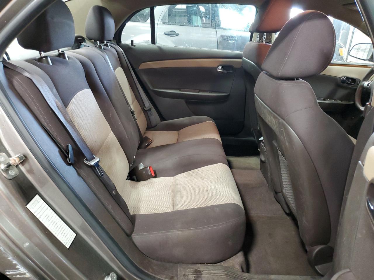 2011 Chevrolet Malibu - Image 10
