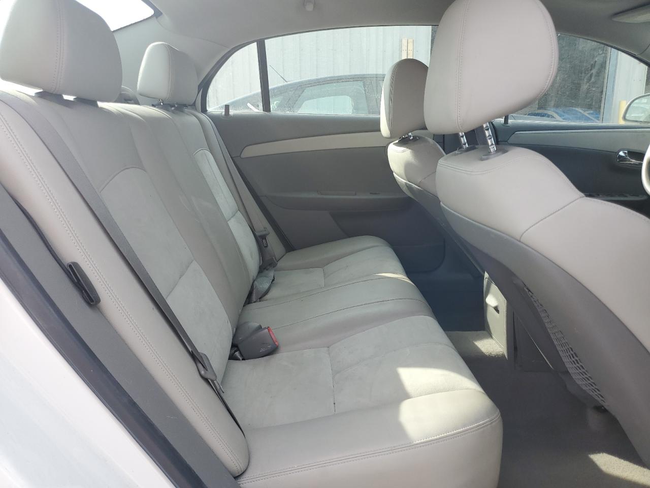2010 Chevrolet Malibu - Image 10