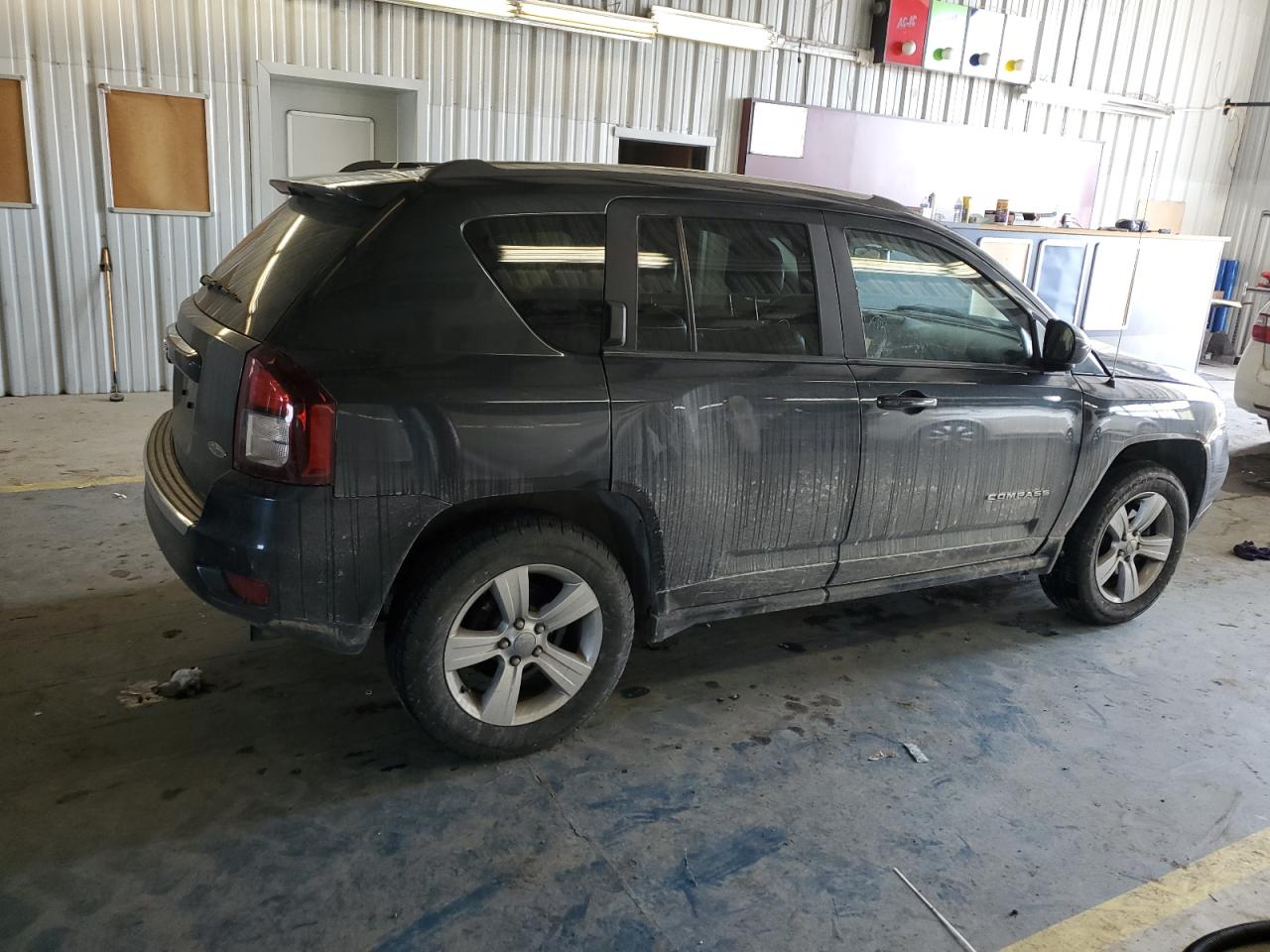 2015 Jeep Compass - Image 3