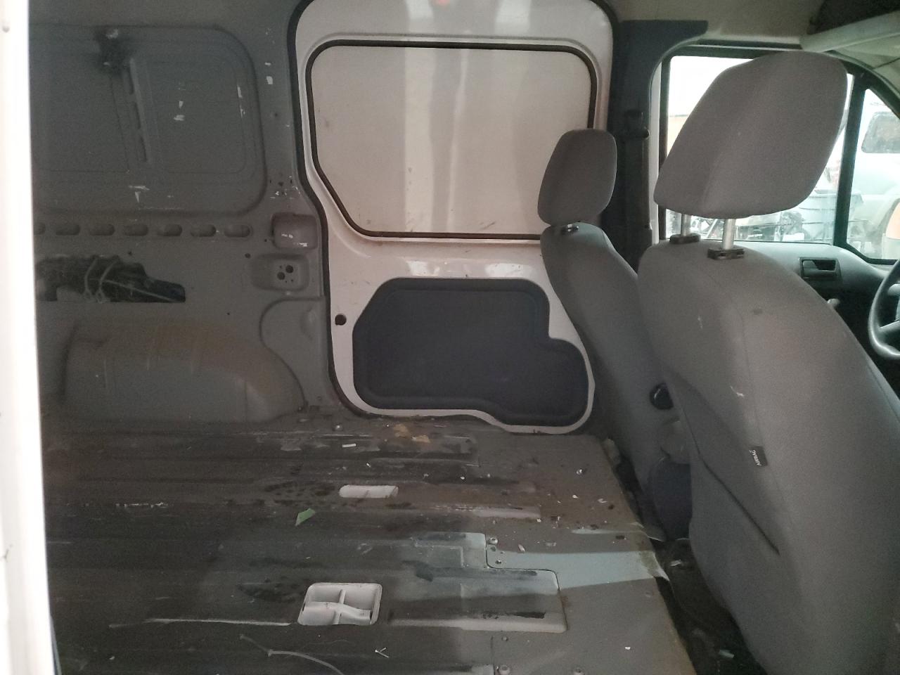 2010 Ford Transit - Image 11