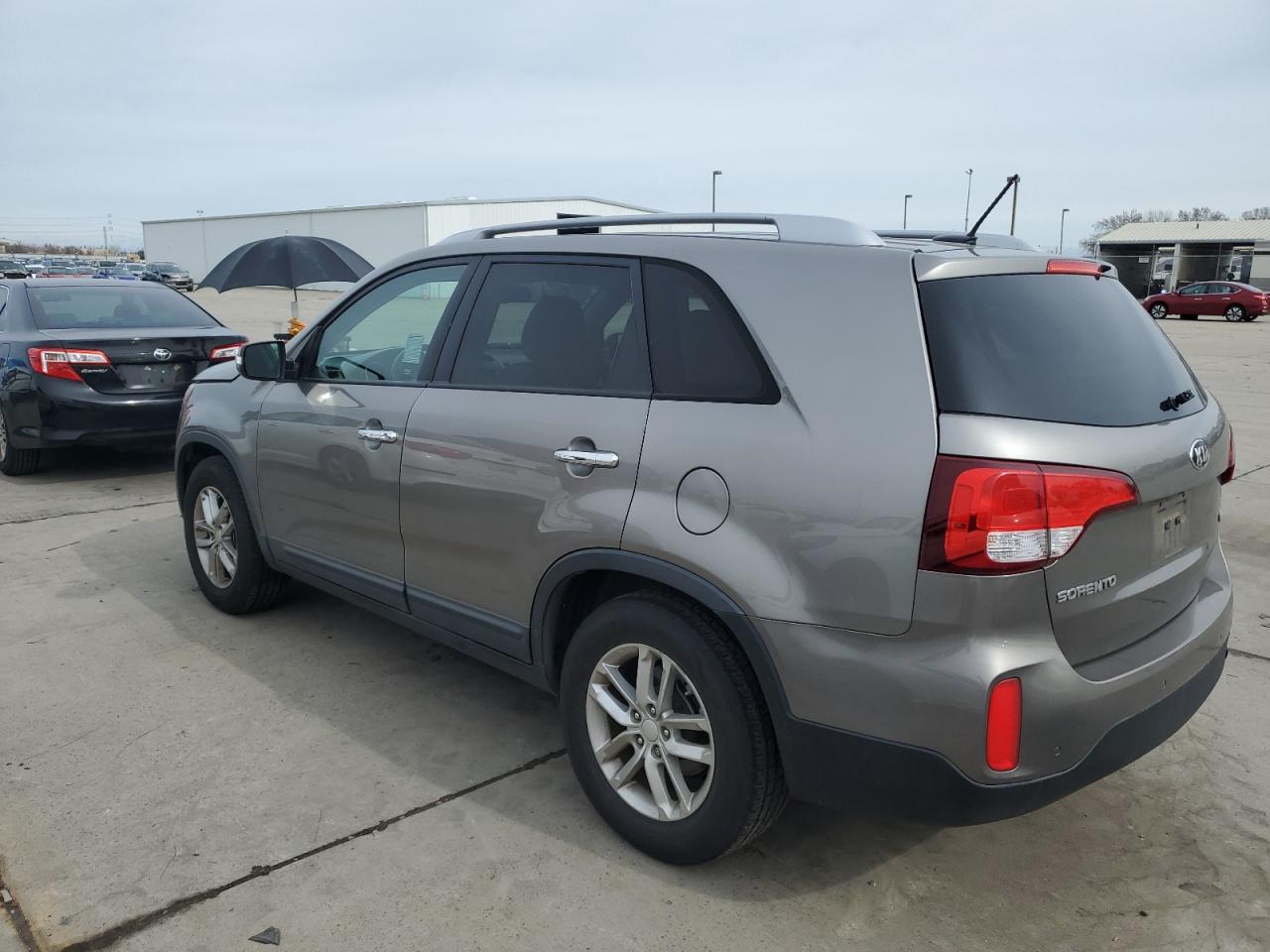 2014 Kia Sorento - Image 2