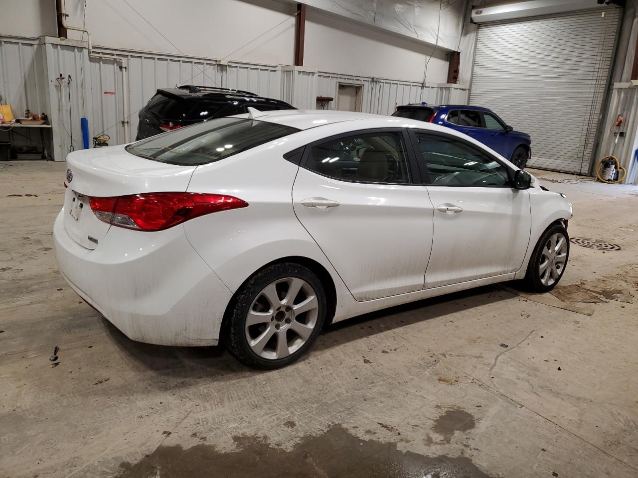 2013 Hyundai Elantra - Image 3