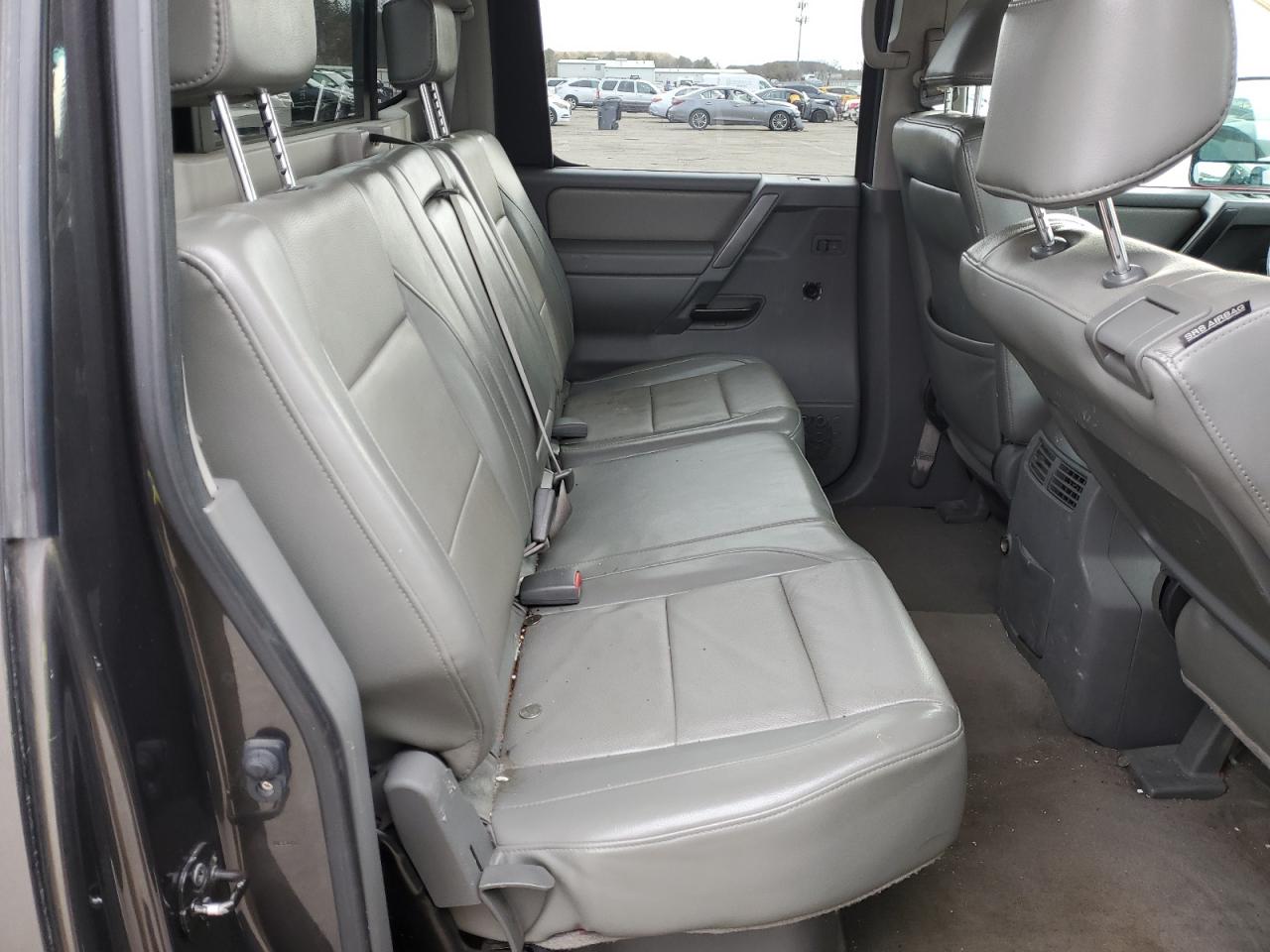 2007 Nissan Titan - Image 10