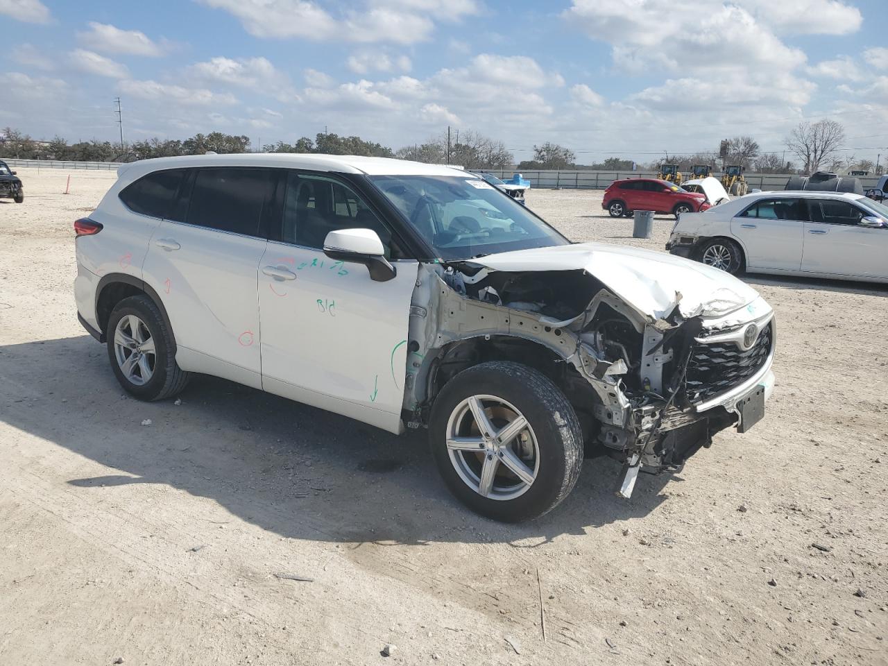 2020 Toyota Highlander - Image 4