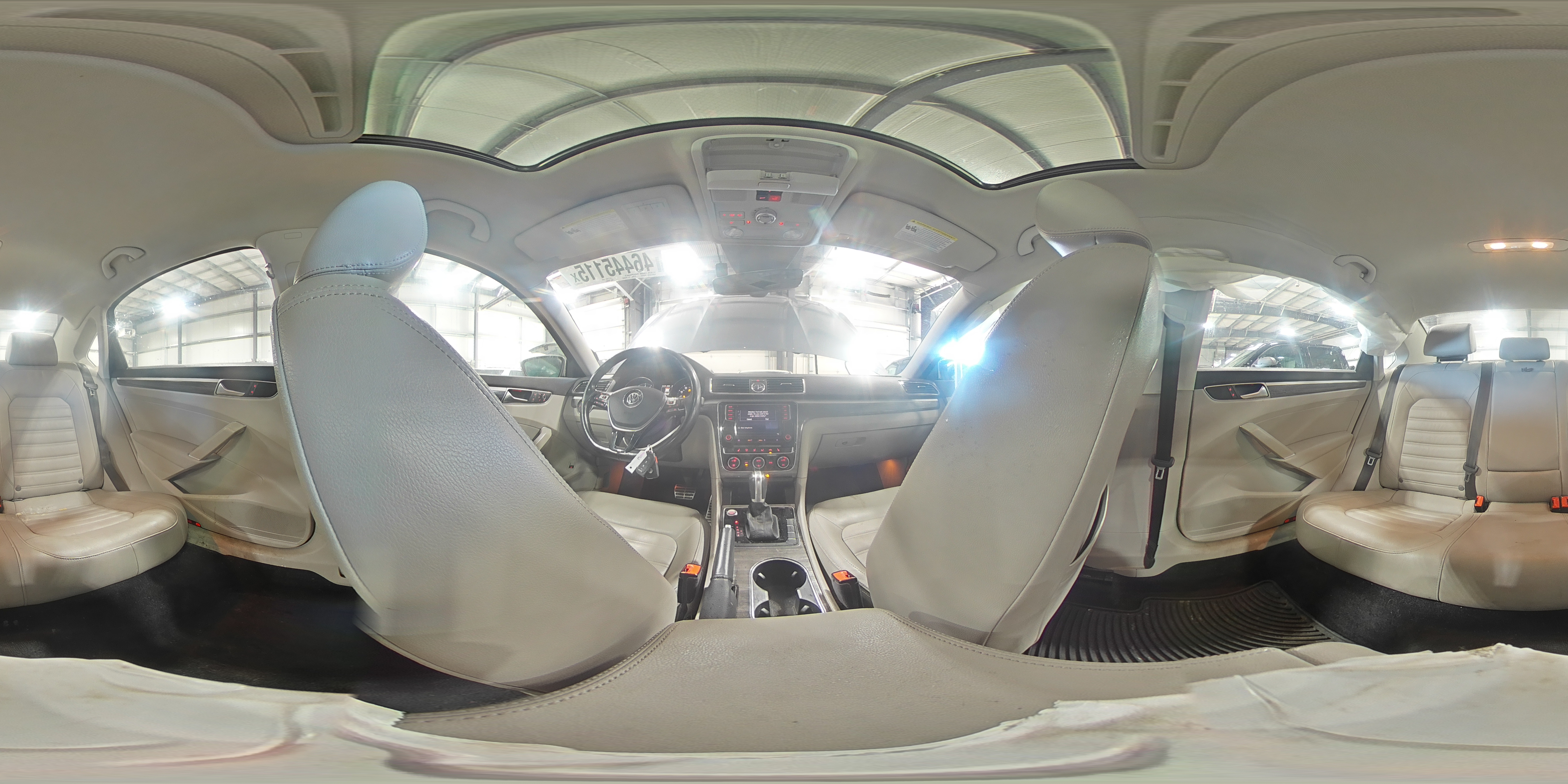 2017 Volkswagen Passat - Image 14