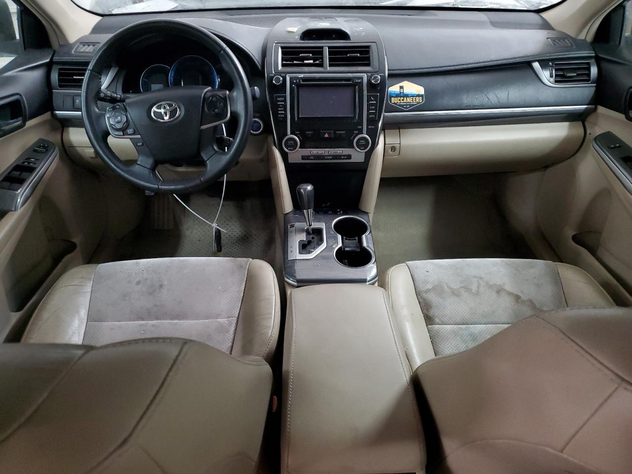 2012 Toyota Camry - Image 8