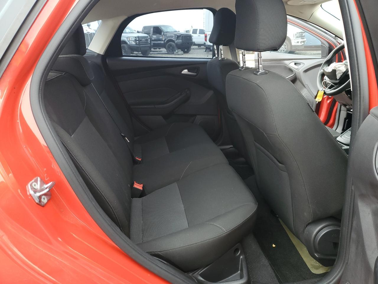 2015 Ford Focus - Image 10
