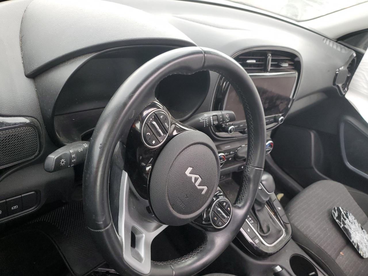 2023 Kia Soul - Image 9
