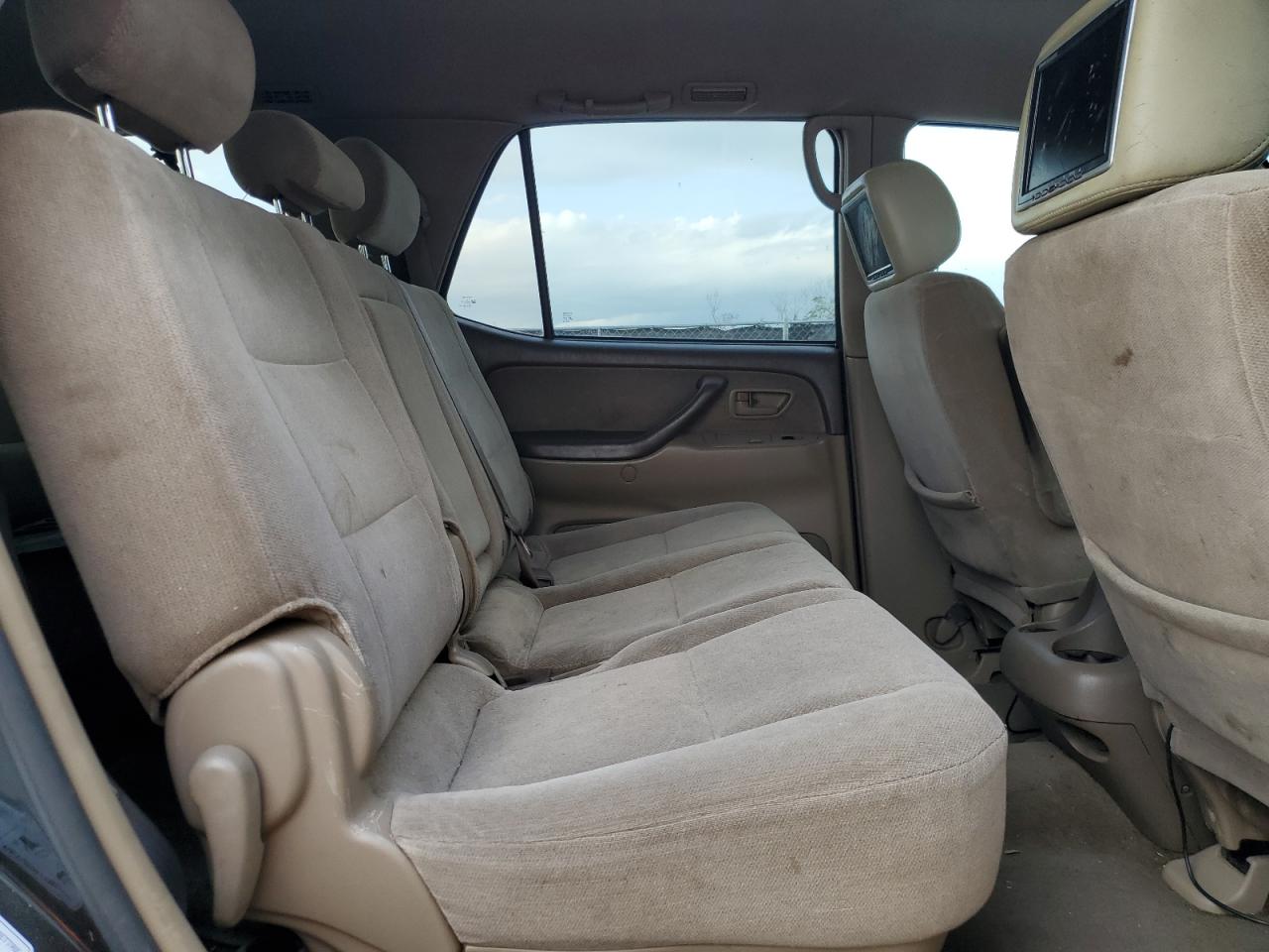 2004 Toyota Sequoia Sr5 VIN: 5TDZT34A44S232011 Lot: 45663605