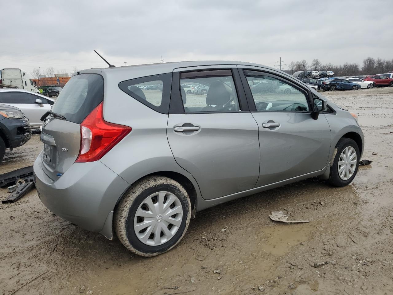 2015 Nissan Versa - Image 3