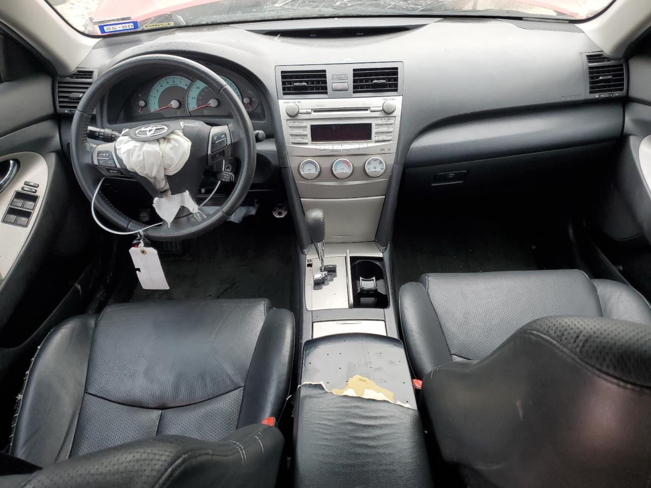 2011 Toyota Camry - Image 8