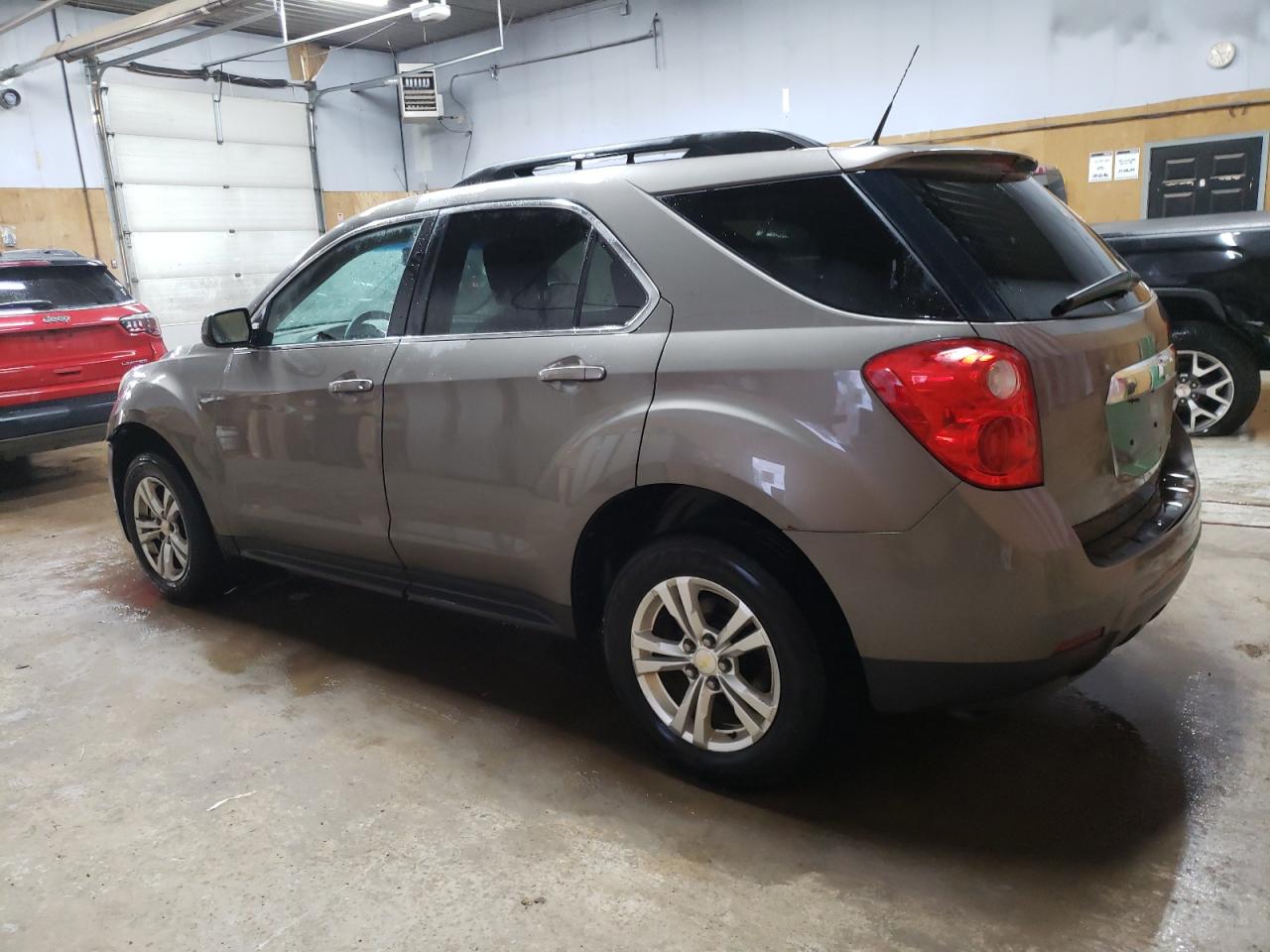 2011 Chevrolet Equinox - Image 2