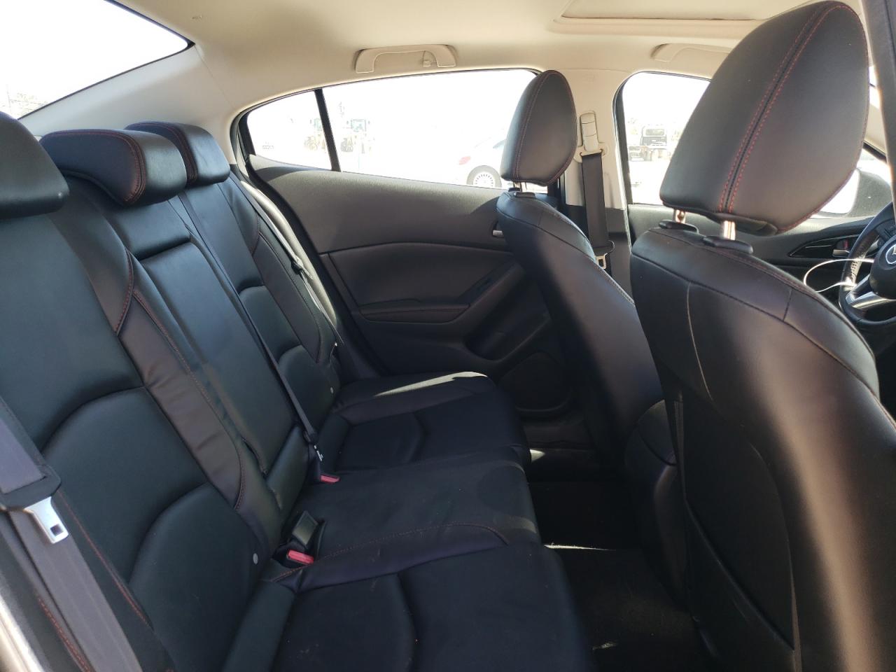 2014 Mazda 3 - Image 10