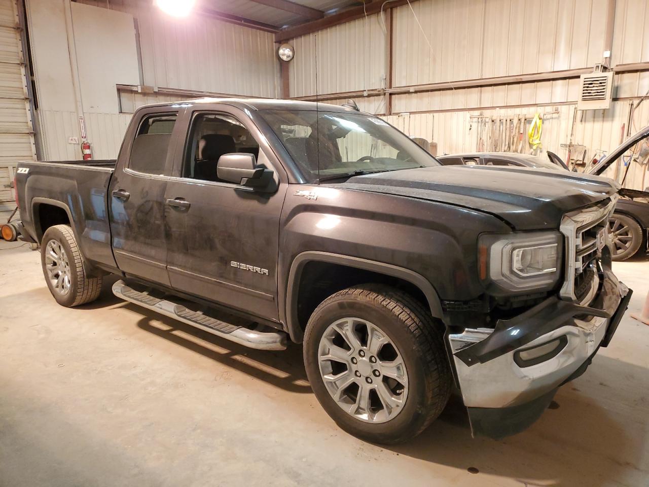 2016 GMC Sierra - Image 4