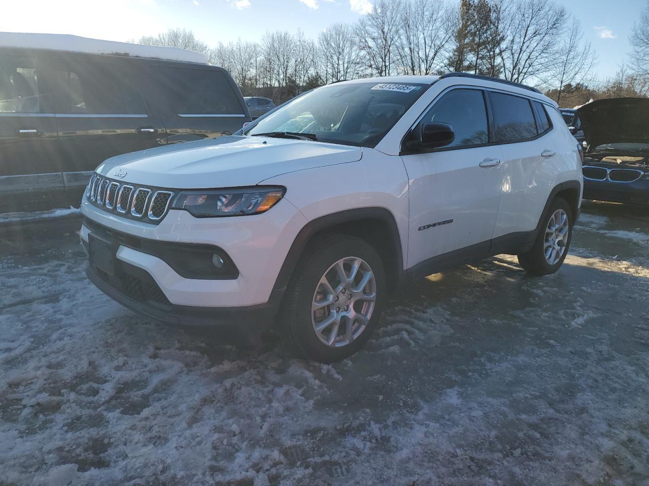 2023 Jeep Compass Latitude Lux للبيع في North Billerica، MA - Side