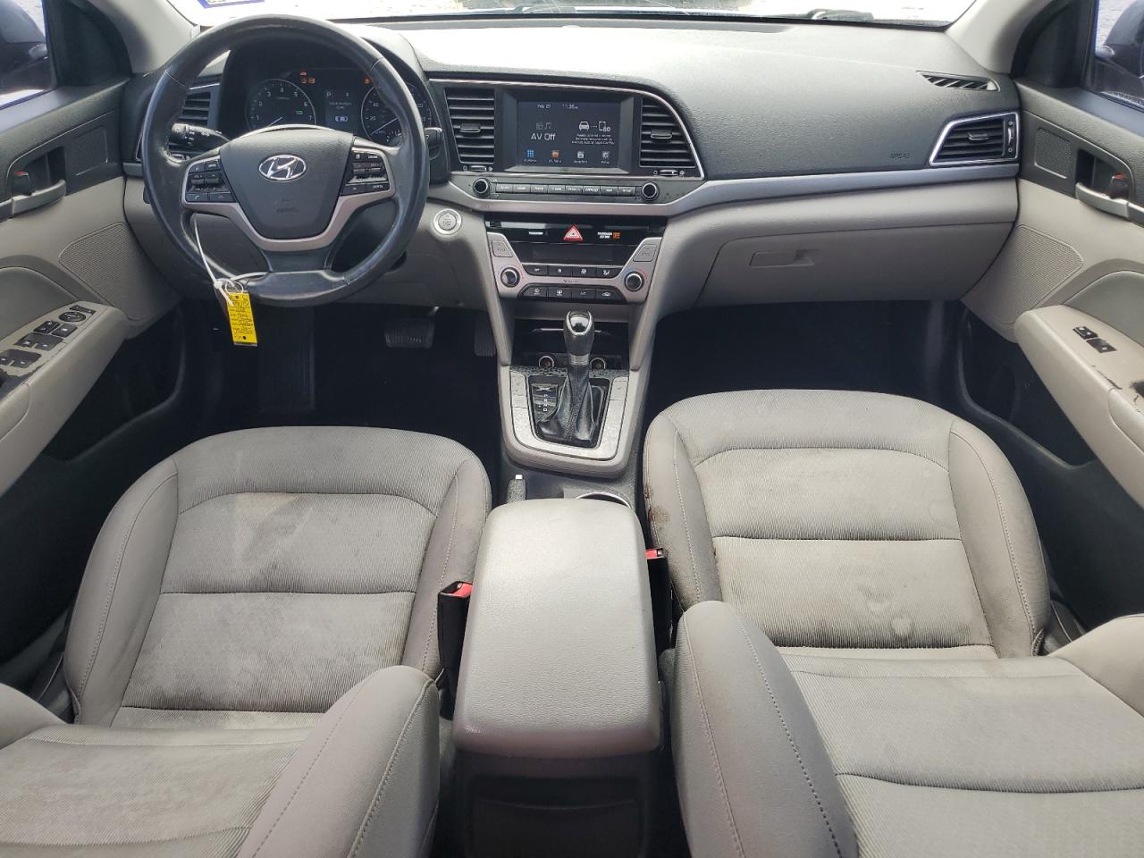 2018 Hyundai Elantra - Image 8