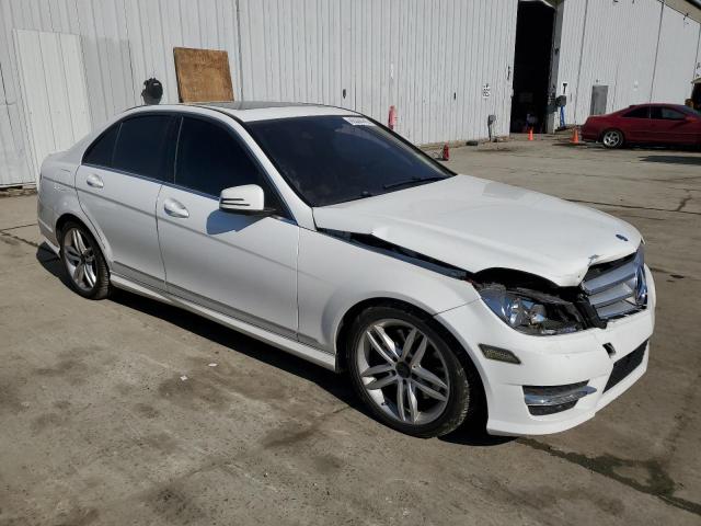  MERCEDES-BENZ C-CLASS 2014 Biały