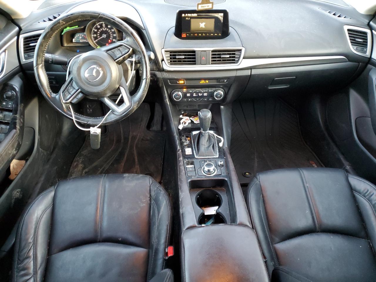 2017 Mazda 3 - Image 8