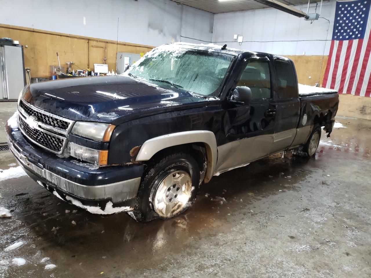 2006 Chevrolet Silverado - Image 1
