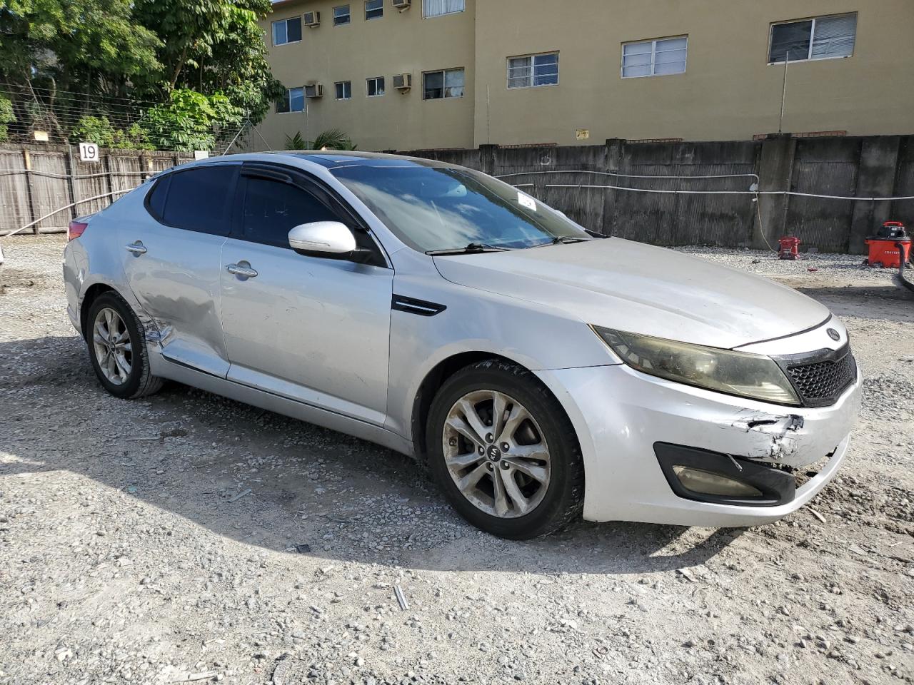 2011 Kia Optima - Image 4