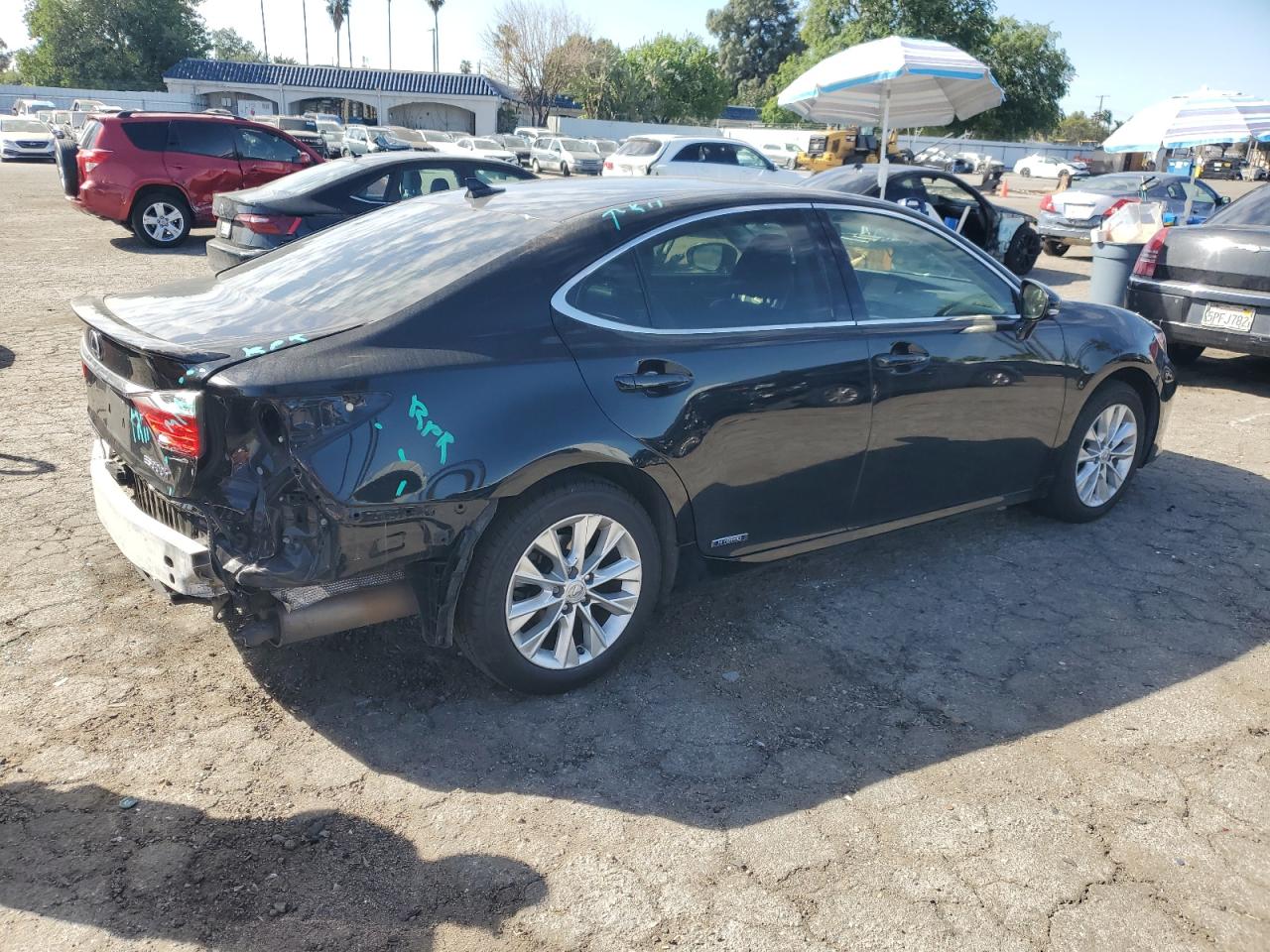 2014 Lexus ES - Image 3