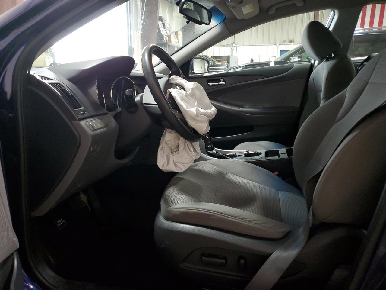 2013 Hyundai Sonata - Image 7
