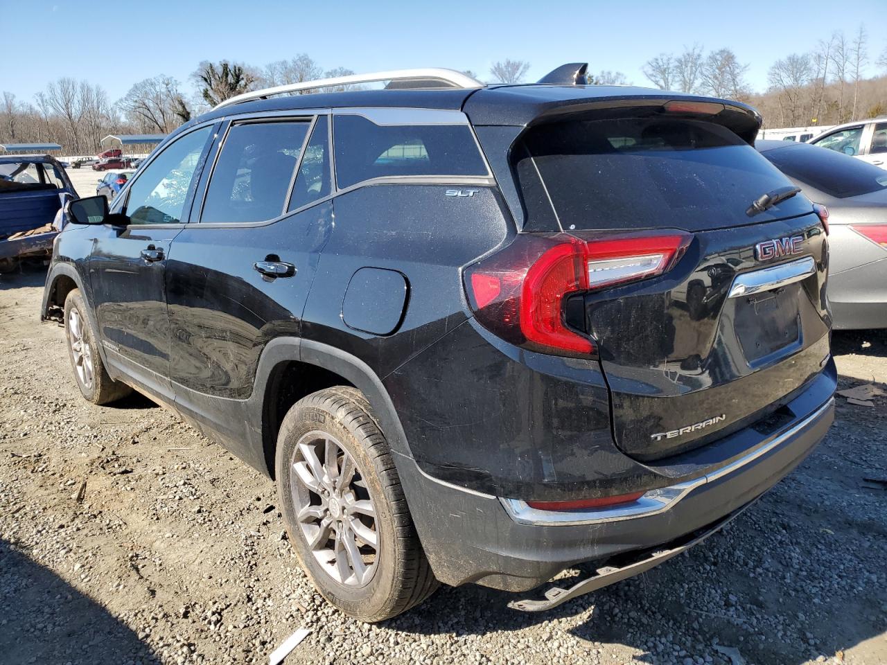 2022 GMC Terrain - Image 2