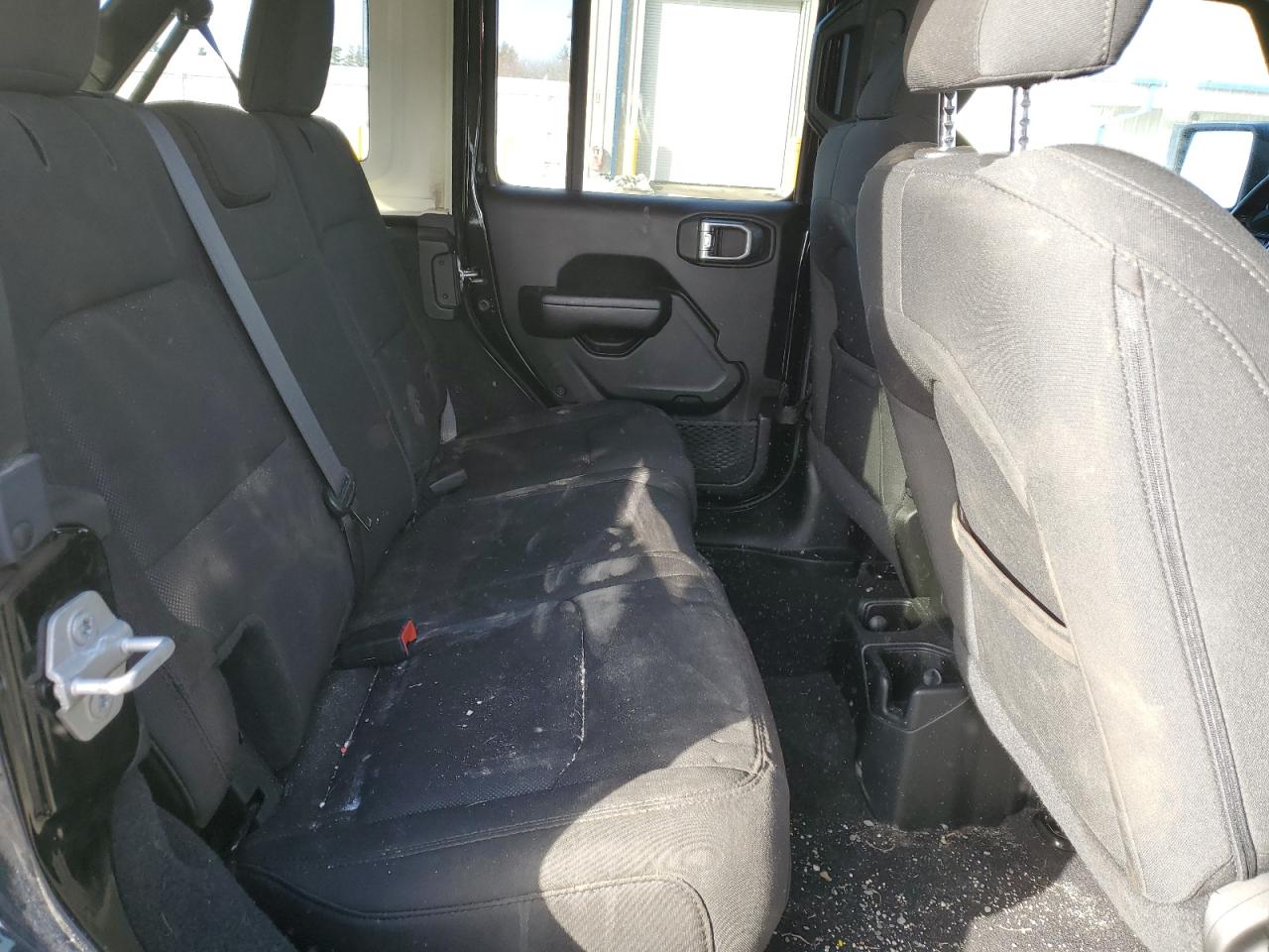 2019 Jeep Wrangler - Image 11