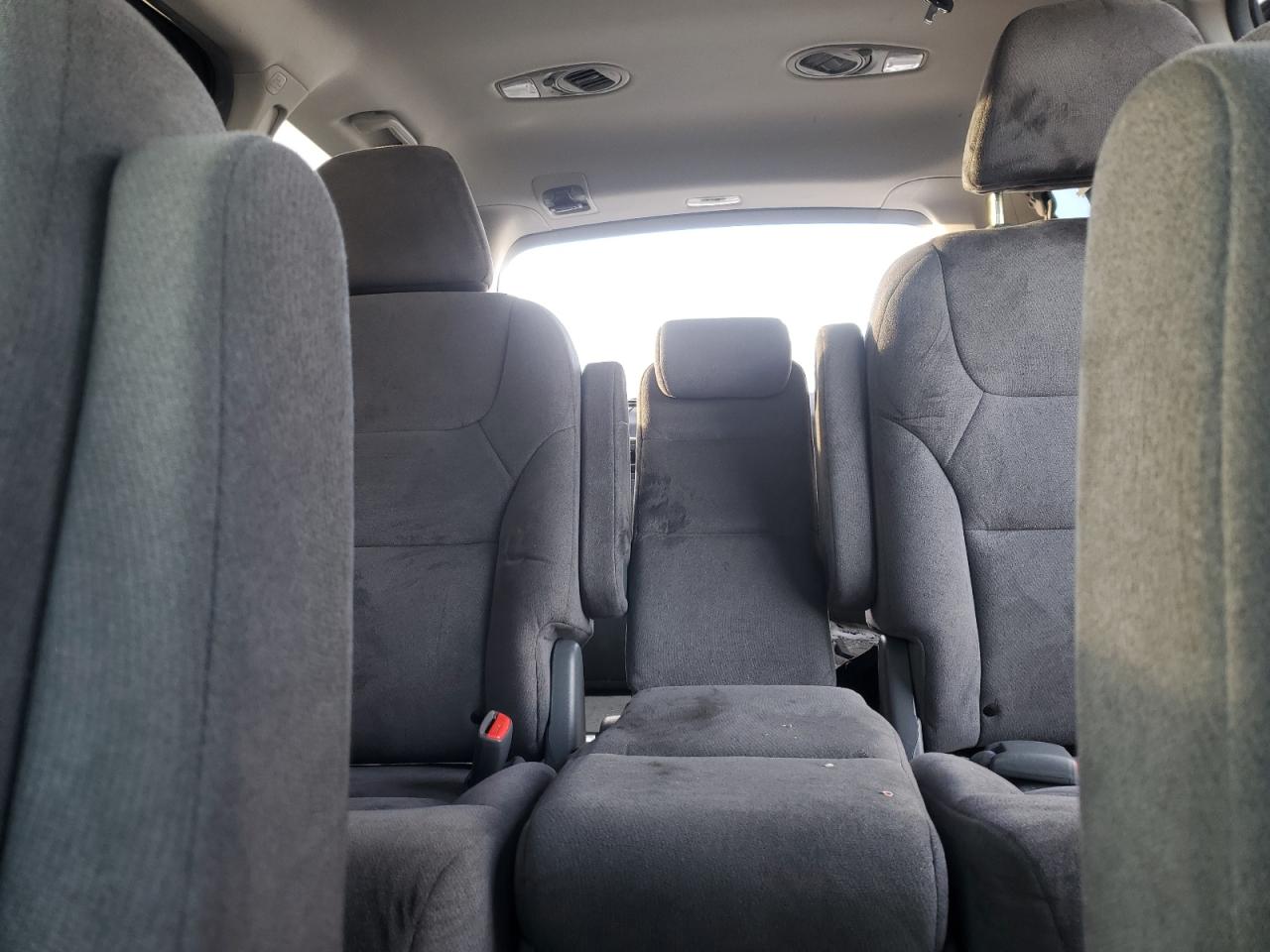 2005 Honda Odyssey - Image 10