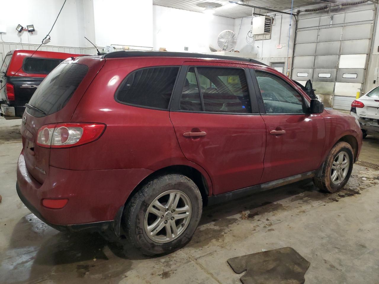 2010 Hyundai Santa Fe - Image 3