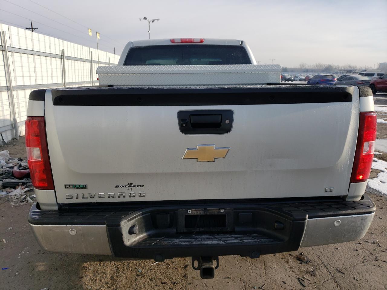 2010 Chevrolet Silverado - Image 6