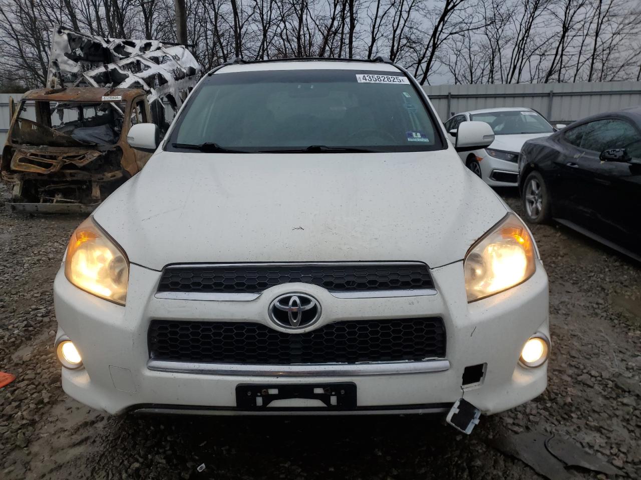 2010 Toyota RAV 4 - Image 5