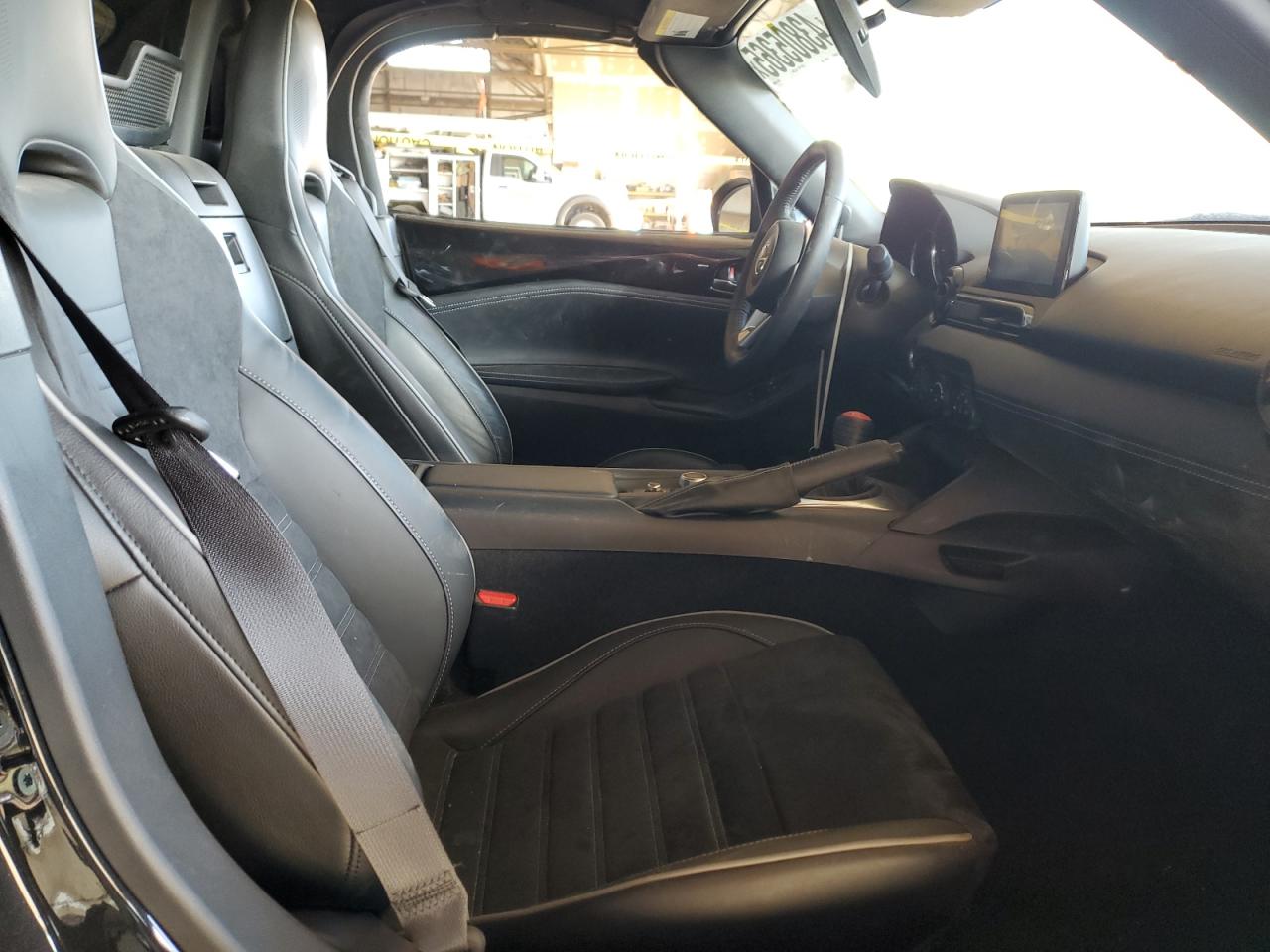 2021 Mazda MX-5 - Image 10