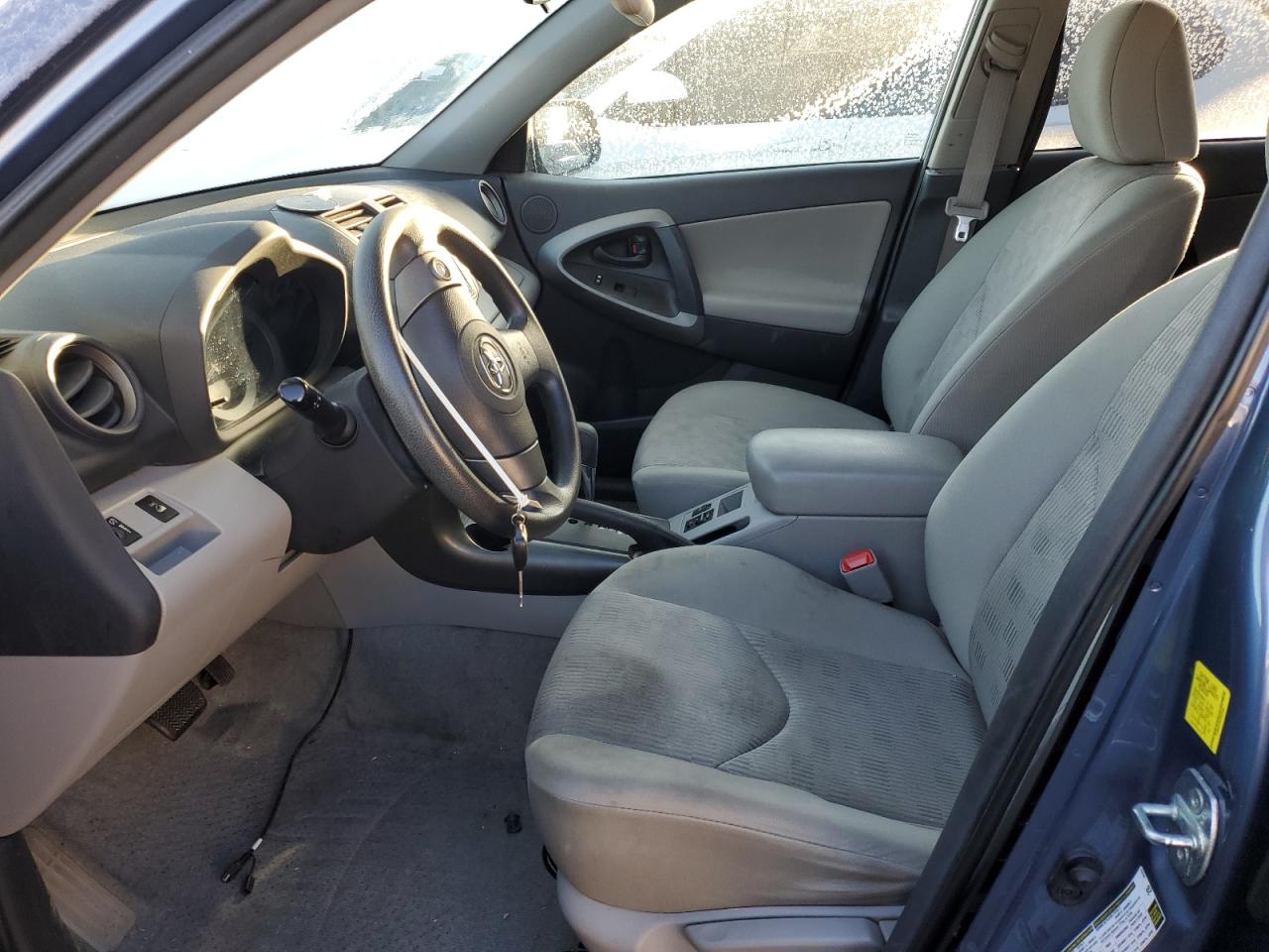 2010 Toyota RAV 4 - Image 7