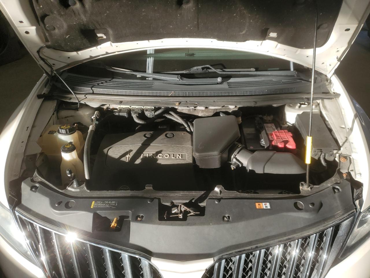 2014 Lincoln MKX - Image 12