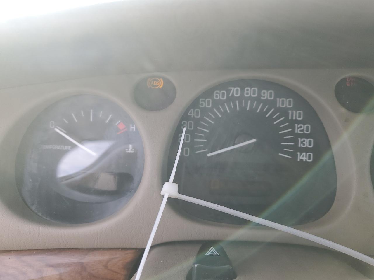 2002 Buick LeSabre - Image 9
