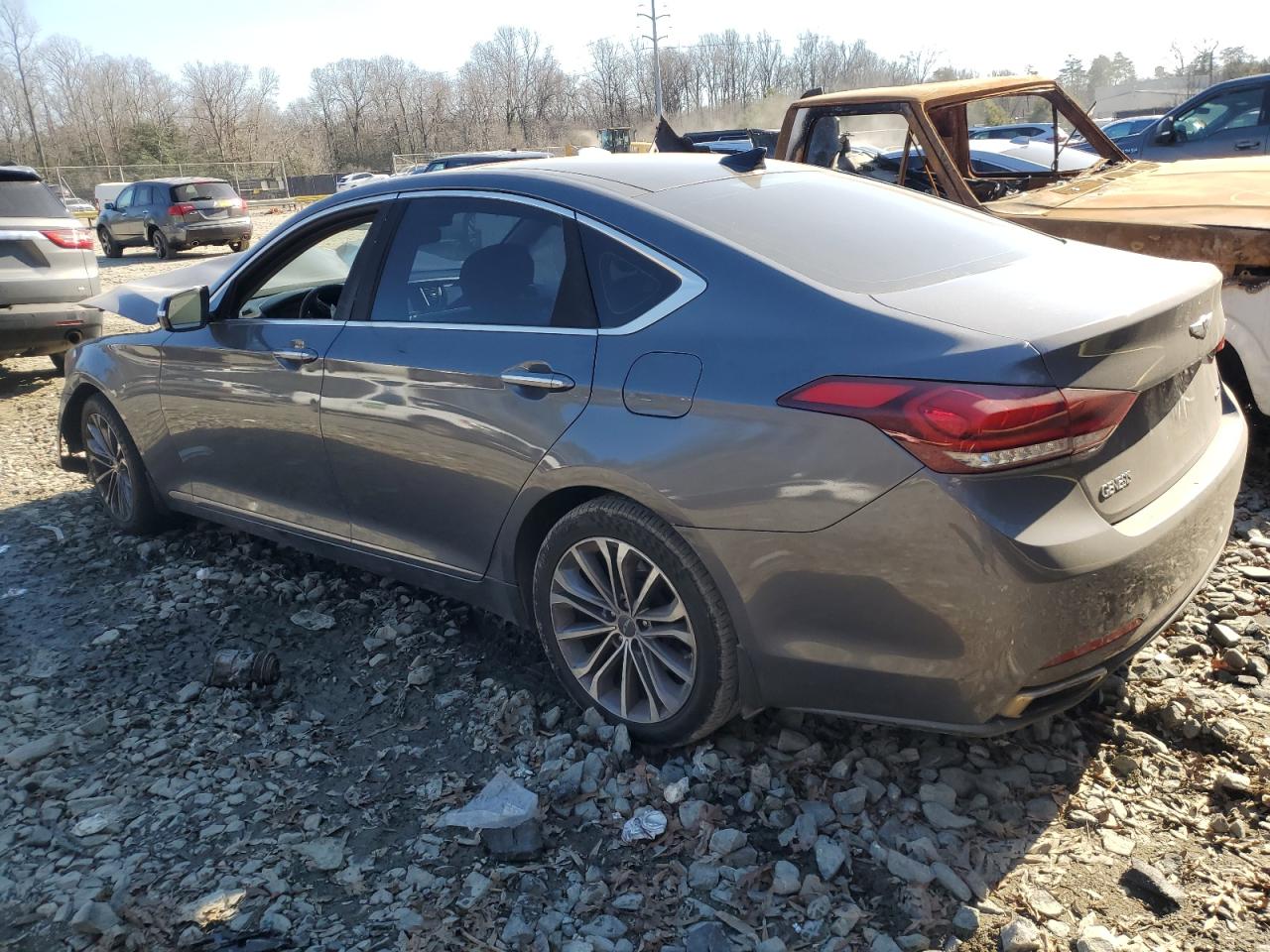 2015 Hyundai Genesis - Image 2