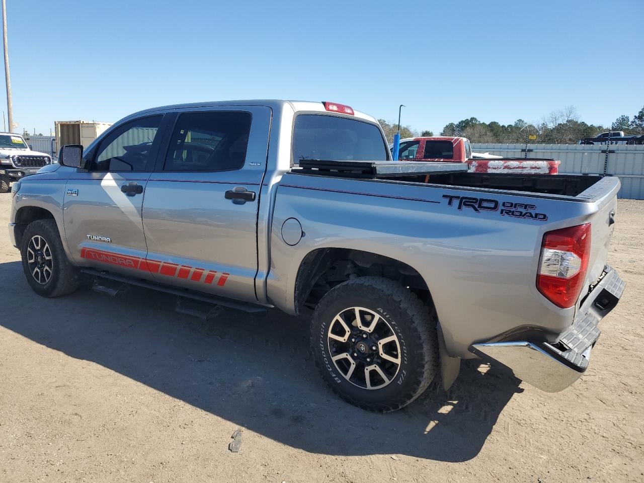 2017 Toyota Tundra - Image 2