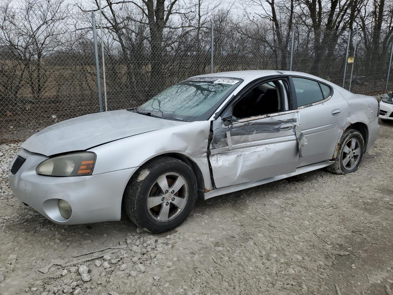 2005 Pontiac Grand Prix - Image 1