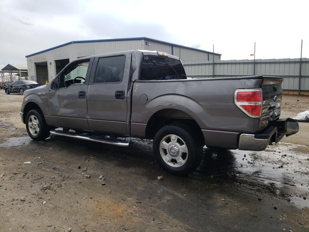2013 Ford F-150 - Image 2