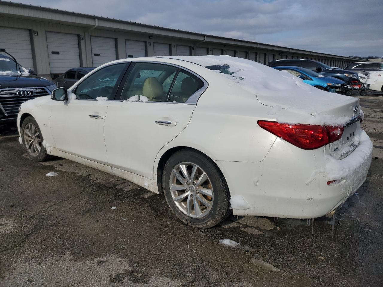 2015 Infiniti Q50 - Image 2