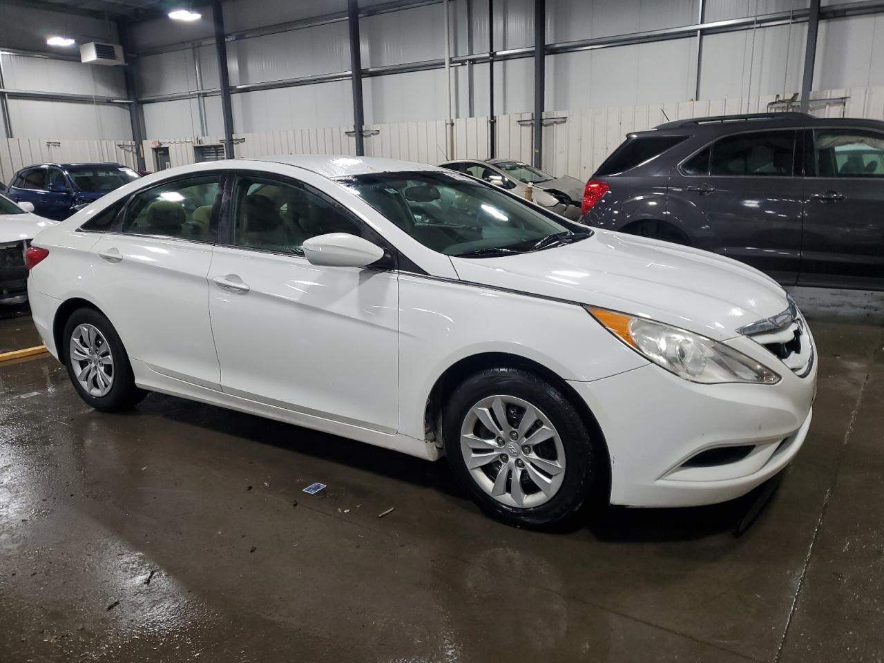 2012 Hyundai Sonata - Image 4