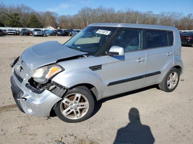 2011 Kia Soul +